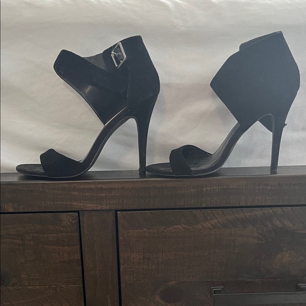 Steve Madden Black Strappy Heels